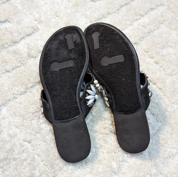Carlos Santana Black & White Jeweled Flip Flop Sandals, 7 - 7.5 - Picture 7 of 8